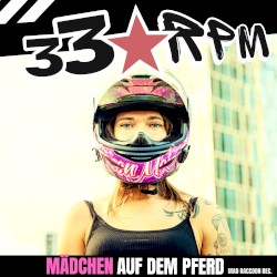 Mädchen auf dem Pferd