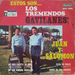 En una cajita de oro / De mis amigos rodeados / Flor de dalia / Amor de mis amores