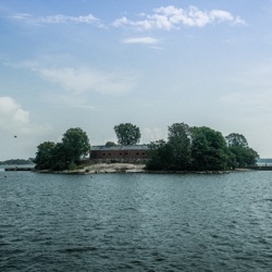 Lonna 2019