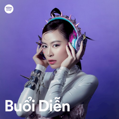Hoàng Thùy Linh - Vietnamese concert liners