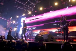 2018-12-09: KROQ Almost Acoustic Christmas Festival, Inglewood, CA, USA