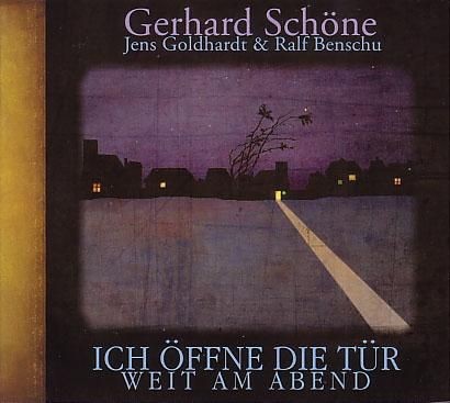 Ich öffne die Tür weit am Abend