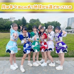 月は年々3cmずつ地球から遠ざかっている