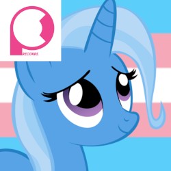 TRIXIE LIKES GIRLS