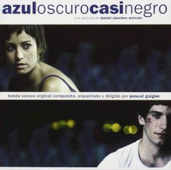 Azul oscuro casi negro