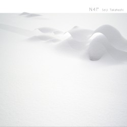 N41°
