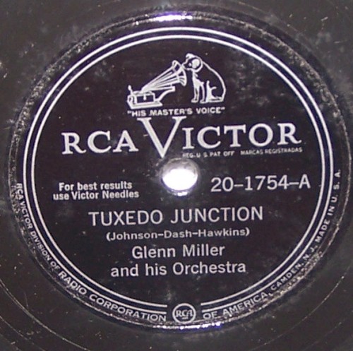 Tuxedo Junction / Star Dust