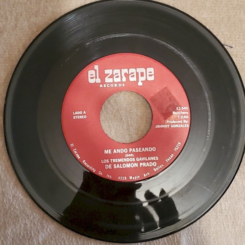 Me ando paseando / Corrido de Luis Aguirre