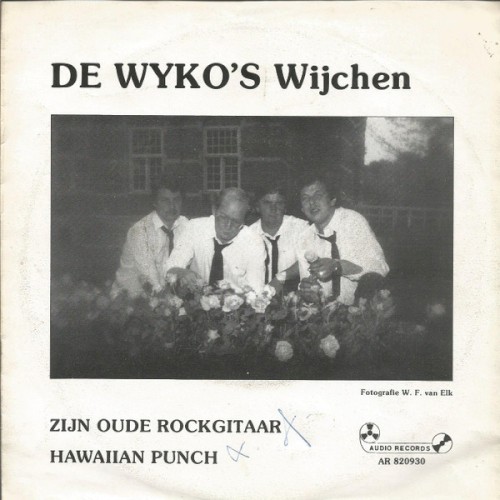 Zijn oude rockgitaar / Hawaiian Punch