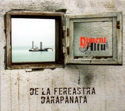 De la fereastra dărăpănată