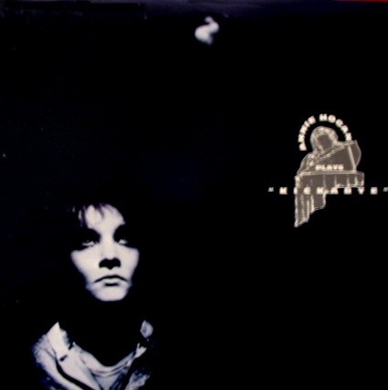 Annie Hogan Plays "Kickabye"
