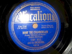 Doin' the Chamberlain / Ain't Cha Comin' Out