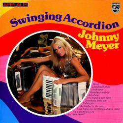 Swinging Accordion