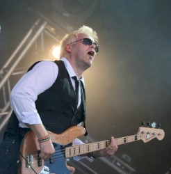 Bug Eye (live at Loreley 3/9/2010)