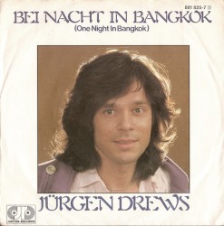 Bei Nacht in Bangkok