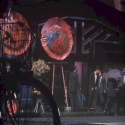 日本の葬儀の夜は寒いです