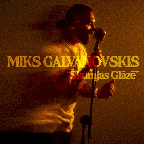 Skumjas Glāzē