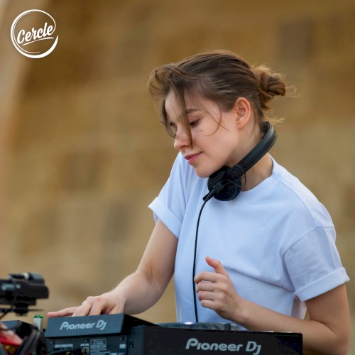 Cercle: Anfisa Letyago at Saluting Battery, Malta