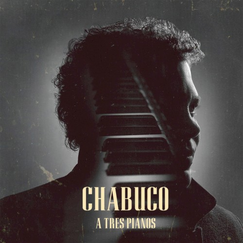 A tres pianos