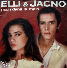Main dans la main