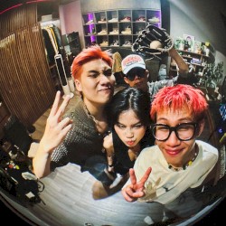 Tại Gia