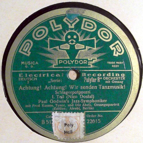 Achtung! Achtung! Wir senden Tanzmusik!