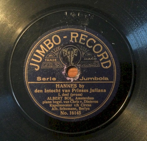Hannes by den intocht van prinses Juliana I / Hannes by den intocht van prinses Juliana II