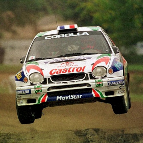COROLLA CLUB