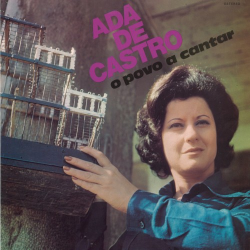 O povo a cantar