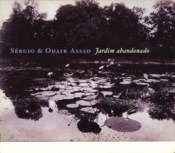 Jardim abandonado