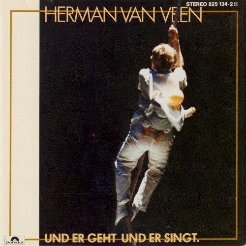 Und er geht und er singt