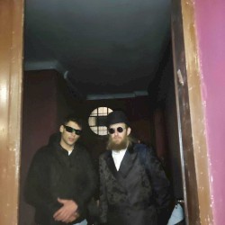 בכל מכל כל