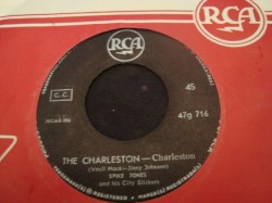 The Charleston / Doin' the New Raccoon