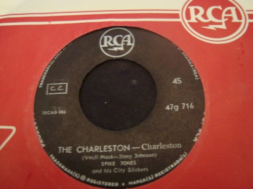 The Charleston / Doin' the New Raccoon