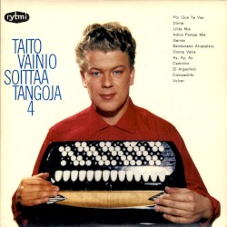 Taito Vainio soittaa tangoja 4