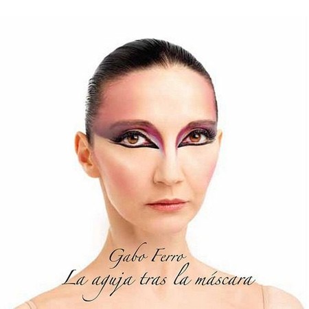 La aguja tras la máscara