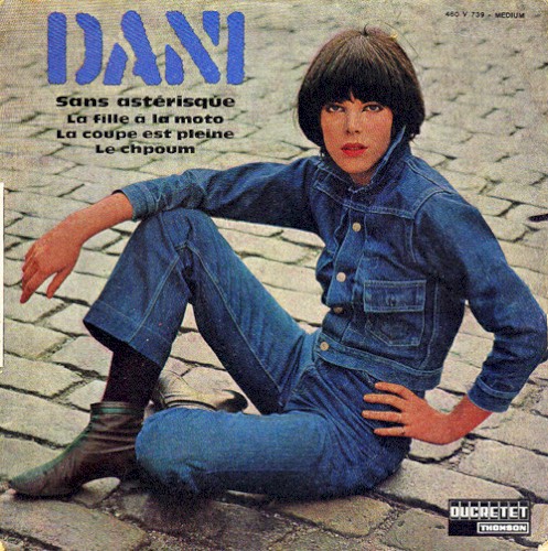 Sans astérisque