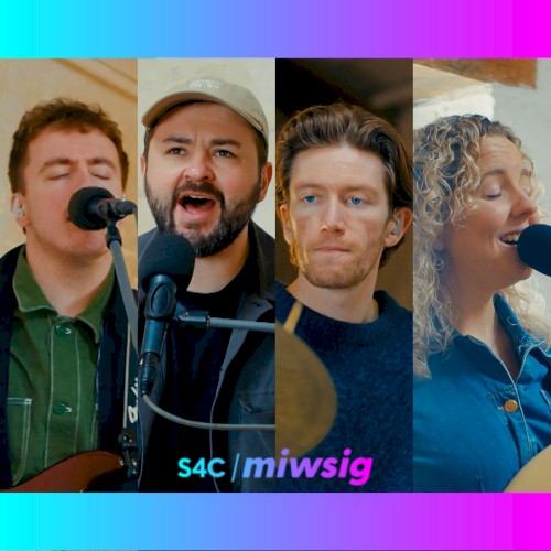 Ffrindia (Sesiwn Byw 3 Cân – S4C Miwsig)