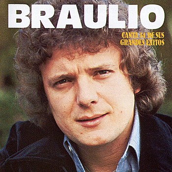 Canta 14 de sus grandes éxitos