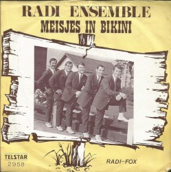 Meisjes in bikini / Radi-fox