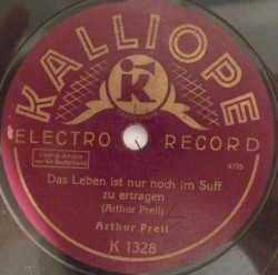 Das Leben ist nur noch im Suff zu ertragen / Rekrut Kummel von der 4. Kompagnie