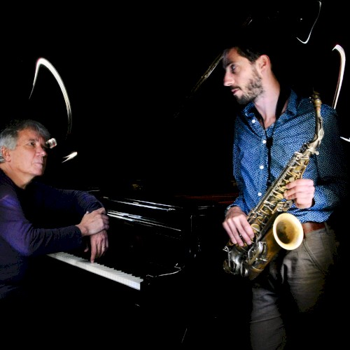 Masal duo live at Purple Sheep