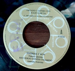 Esperma y ron / Dos mujeres