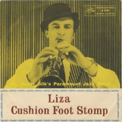 Liza / Cushion Foot Stomp
