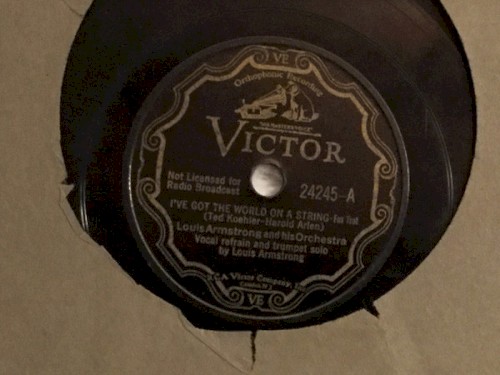 I've Got the World on a String / Sittin’ in the Dark