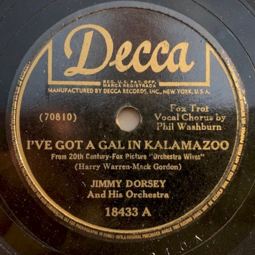 I've Got a Gal in Kalamazoo / Serenade in Blue