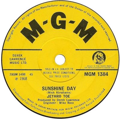Sunshine Day / Aeroplane