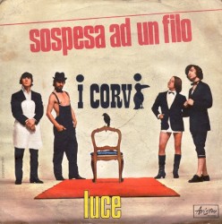 Sospesa ad un filo / Luce
