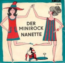 Der Minirock / Nanette
