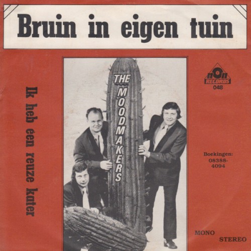 Bruin in eigen tuin